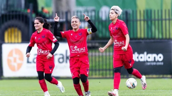 د افغانستان د فوټبال ښځینه جلاوطنه لوبډلې له فیفا څخه د رسمیت پېژندلو غوښتنه کړې