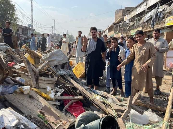 د خیبر پښتونخوا په پېښور ښار کې هغه بازار ړنګ شو، چې د کوچني کابل په نامه یادېده