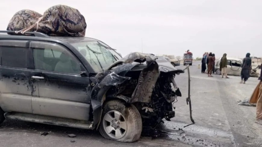 په غزني کې د دوو جلا ټرافیکي پېښو له امله څلور کسان مړه او ۷ نور ټپیان شوي