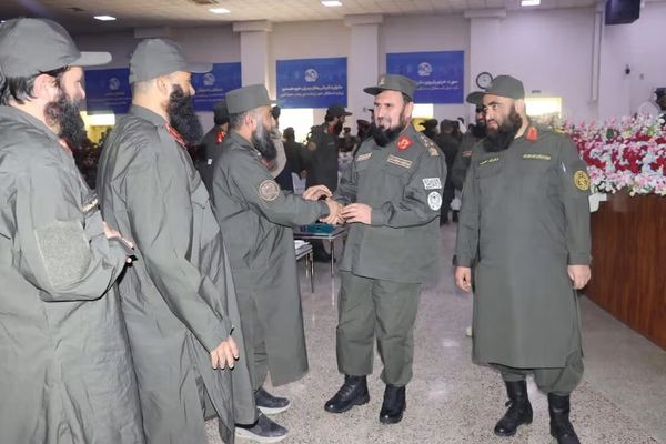 طالبان تغيّر زيّ الجيش الوطني