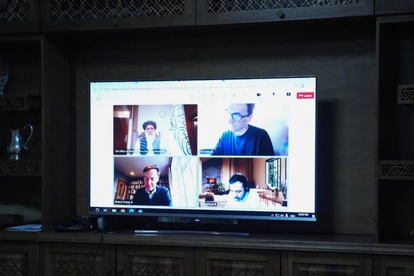 د برېټانیا ځانګړي استازي د طالبانو او پاکستان ترمنځ د ستونزې پر سیاسي حل ټینګار کړی