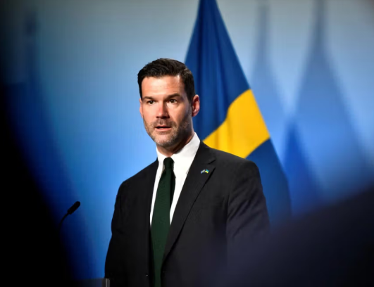 رحبت السويد بـ«التعامل الفني» مع طالبان لتسهيل ترحيل اللاجئين الأفغان