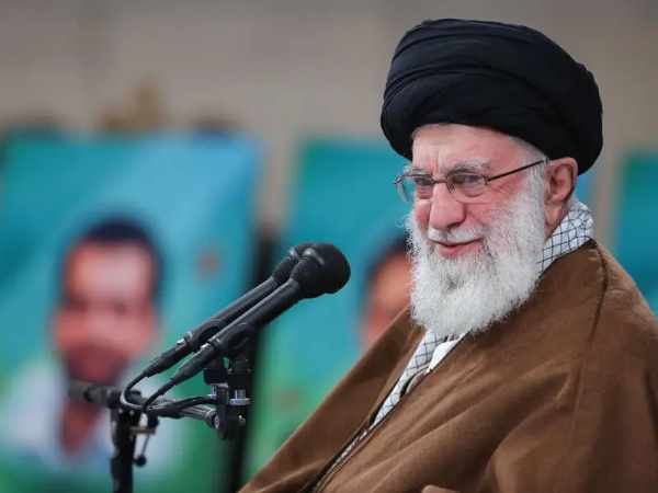 خامنه‌ای: در صورت ادامه حملات اسرائیل به غزه کسی نمی‌تواند جلوی نیروهای مقاومت را بگیرد