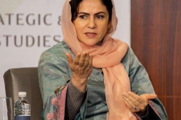 فوزية كوفي: لم يعد أمام النساء الأفغانيات سوى المقاومة