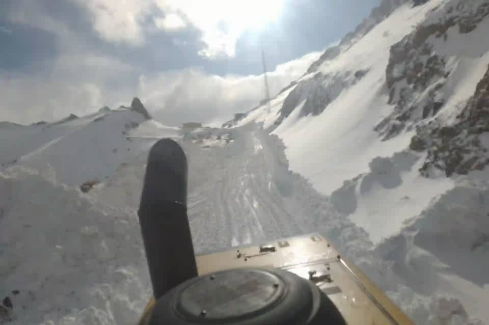 د دوشي ـ بامیان لویه لار د کوچنیو موټرو لپاره پرانیستل شوه