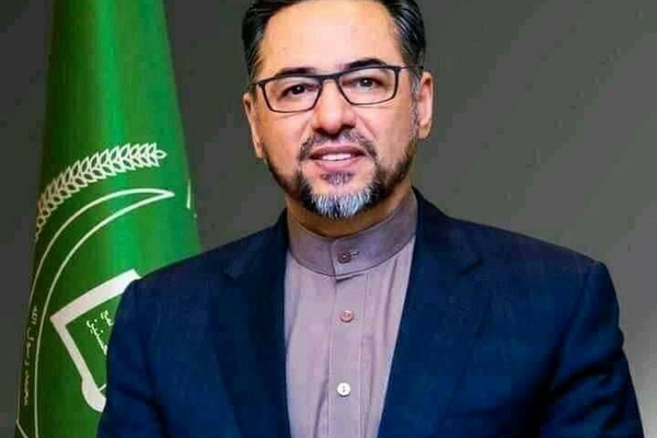صلاحالدین رباني: طالبان له افغانستان سره د غنیمت شوې ځمکې په څېر چلند کوي