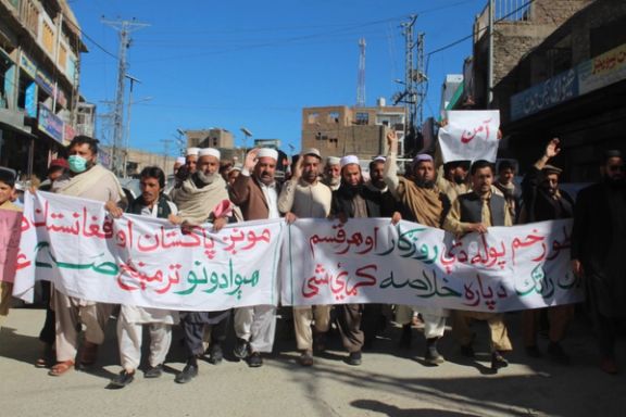 په خيبر کې لسګونو لاریونوالو د تورخم دروازې د خلاصېدو غوښتنه وکړه