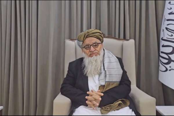 د طالبانو یو پلاوی د چاپېریالي زده کړو په نړۍوال کنفرانس کې د ګډون په موخه مالیزیا ته لاړ