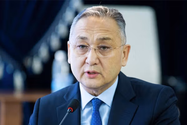 د ټولییز امنیت سازمان له افغانستان سره د تاجکستان پولې پیاوړتیا لپاره دوشنبه ته وسلې لېږي