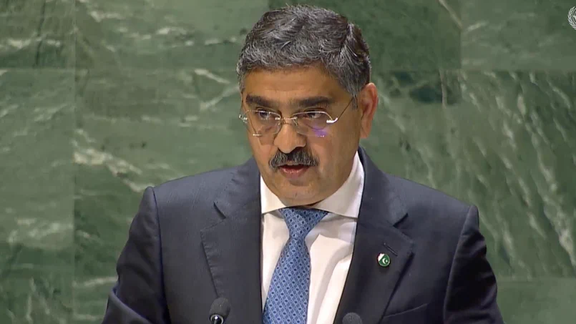 د پاکستان لومړي وزیر بیا له طالبانو د وسلوالو د بریدونو په مخنیوي کې د همکارۍ غوښتنه وکړه