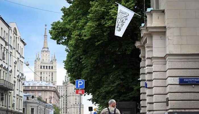 د طالبانو د رسمیت پېژندنې نوې څپې افغانان د هیلو او اندېښنو ترمنځ وېشلي