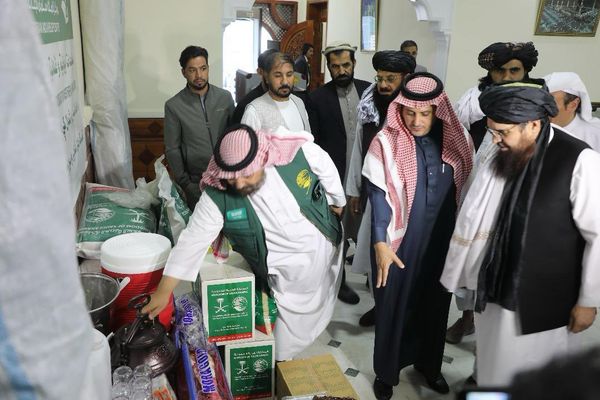 عربستان سعودی به خانوادههای زلزلهزده در شمال افغانستان کمک کرد