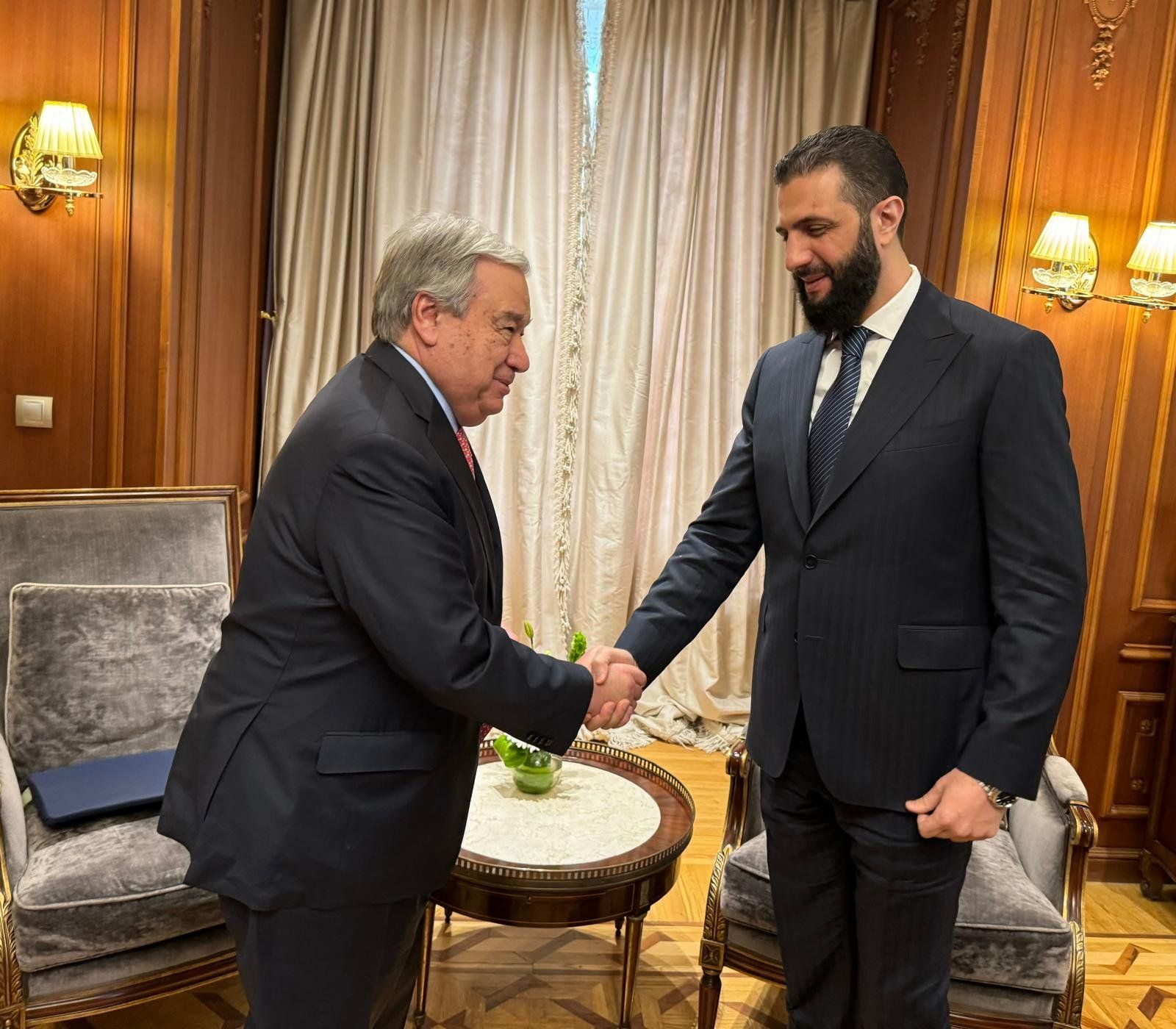 دبیرکل سازمان ملل متحد حاضر شد رهبر تحریر شام را ملاقات کند، اما دیپلومات‌های طالبان را نه