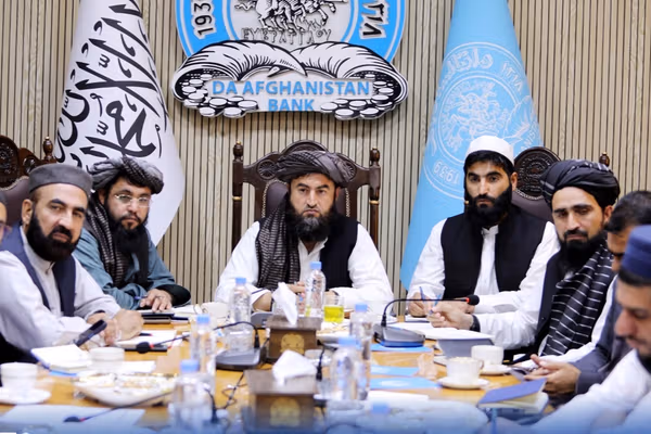 د افغانستان بانک: سوداګریز بانکونه د هرات ـ مزارشریف د رېل پټلۍ پروژه تمویلوي