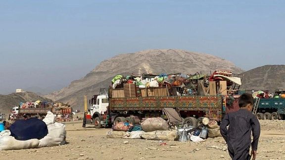 د طالبانو کډوالو وزارت: له ایران او پاکستانه سلګونه افغان کډوال راستانه کړل شوي