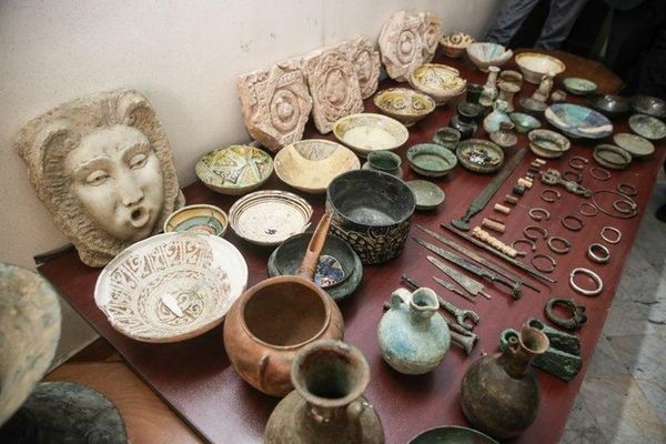طالبان وايي په تېرو څلورو کلونو کې یې د ۹۲۱ تاريخي اثارو د قاچاق مخه نیولې