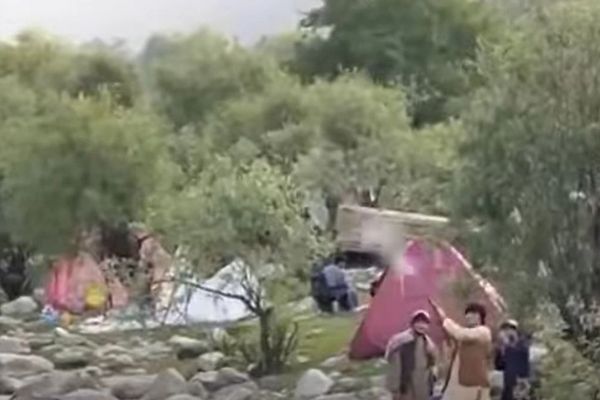 د نورستان اوسېدونکو له سیلانیانو د نظم د مراعاتولو غوښتنه کړې