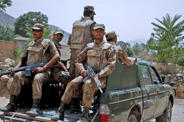 باكستان تعلن مقتل 88 مسلحاً خلال يومين في خيبر بختونخوا وبلوشستان