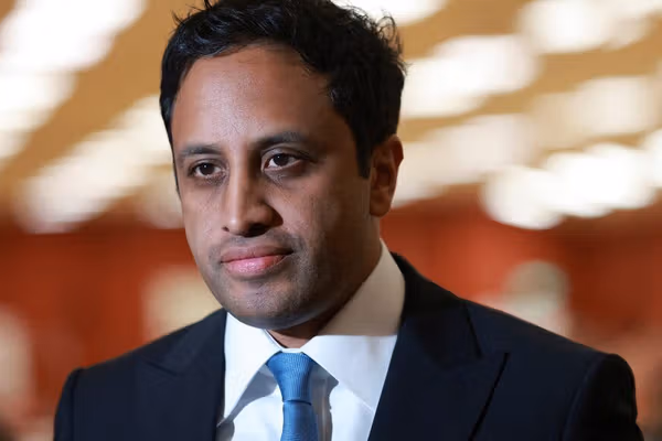 حزب اصلاحات بریتانیا طرح ممنوعیت صدور ویزا برای شهروندان افغانستان را بررسی میکند