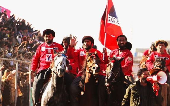 بدخشان، جوانان فاریاب، یما پطرول و سرپل به نیمهنهایی لیگ برتر بزکشی افغانستان راه یافتند