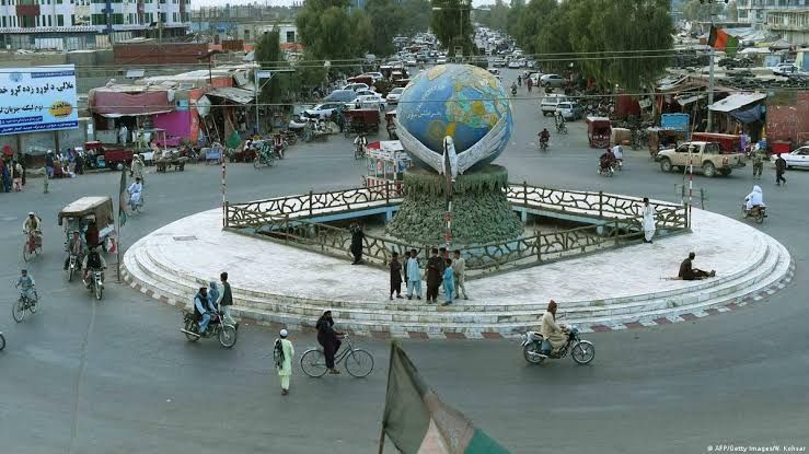 ‏په کندهار او هلمند ولایتونو کې د تندر د لوېدو له امله پنځو کسانو ته مرګ ژوبله اوښتې ده