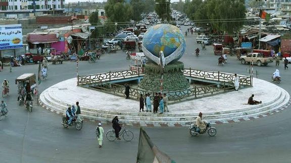 تېره شپه په هلمند کې درې وروڼه د ناپېژانده وسلهوالو لهخوا وژل شوي دي