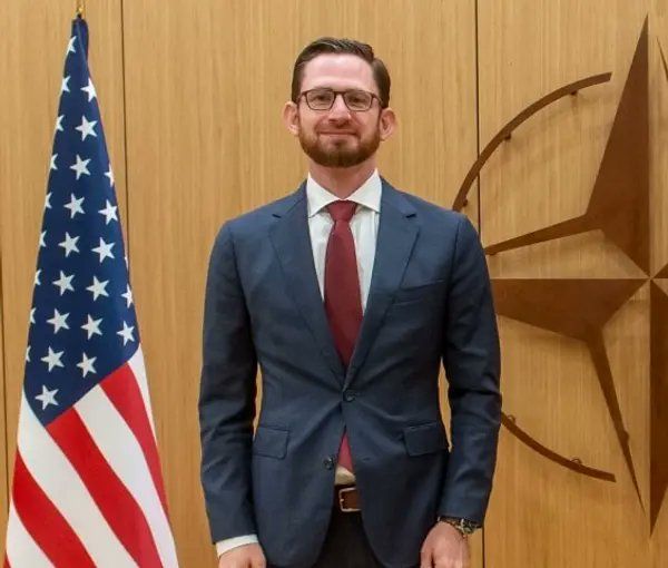 نماینده ویژه امریکا: فرمان اجرایی جو بایدن تلاش برای حمایت از نیازهای مردم افغانستان است