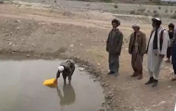 ۱۲ روستا در بهارک تخار به آب آشامیدنی دسترسی ندارند