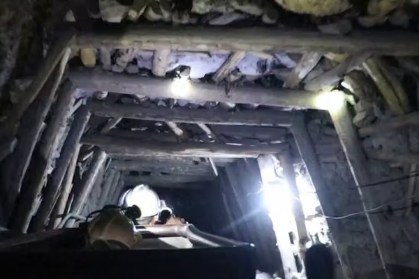 طالبان: استخراج الفحم الحجري وفق المعايير الفنية في معظم مناجم شمال أفغانستان