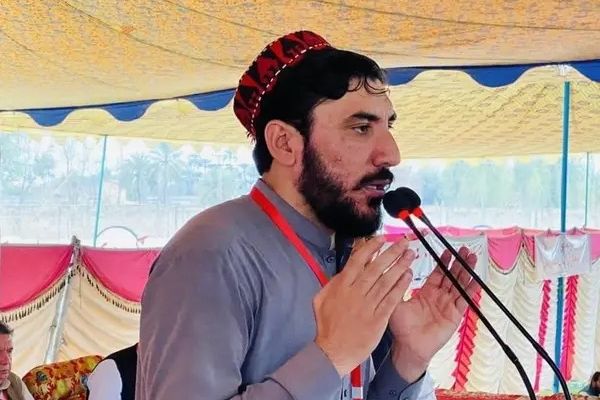 منظور پښتین: ریاست زموږ د یووالي مخه ونیوله او سیاسي ګوندونه له خپلو ژمنو واوښتل