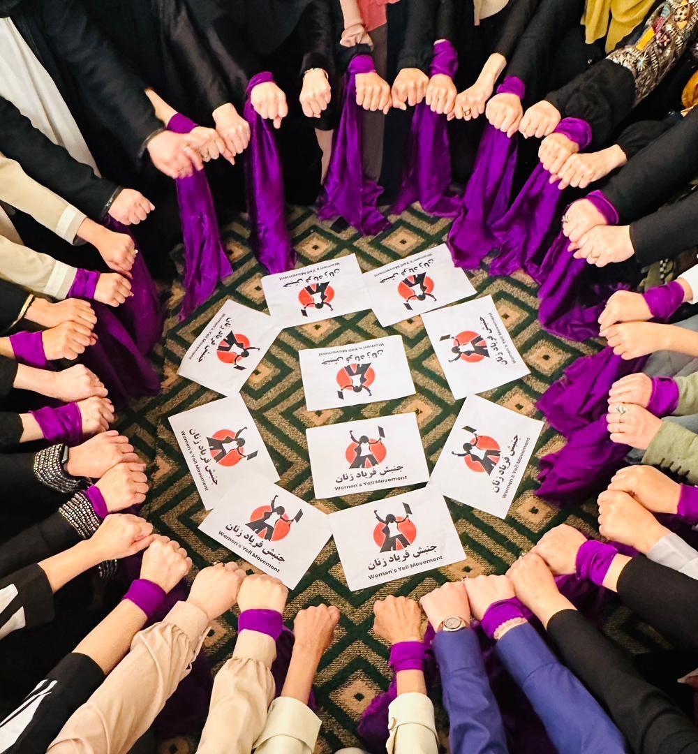 روز جهانی زن؛ زنان معترض افغان می‌گویند به مقاومت ادامه می‌دهند