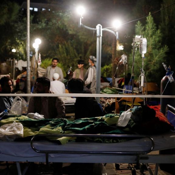 امارات متحده عربی برای کمک به زلزلهزدگان هرات شفاخانه سیار میسازد