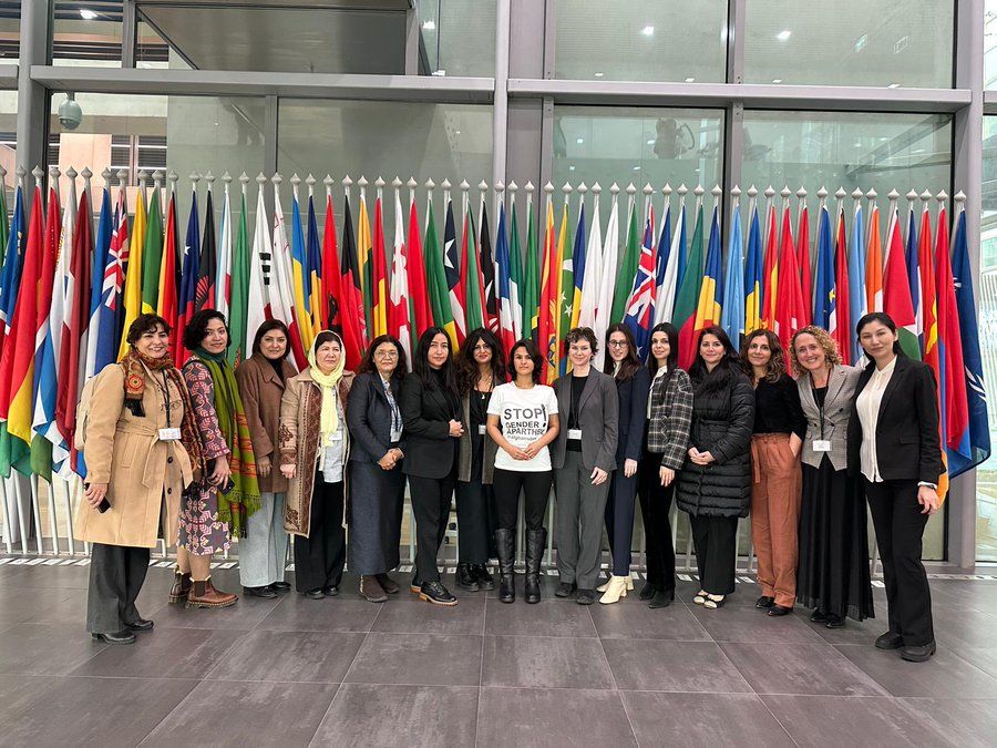 د هاګ محکمې څارنوال افغان مېرمنو ته ویلي چې د هغوی لپاره به په راتلونکي کې ښه زیری ولري