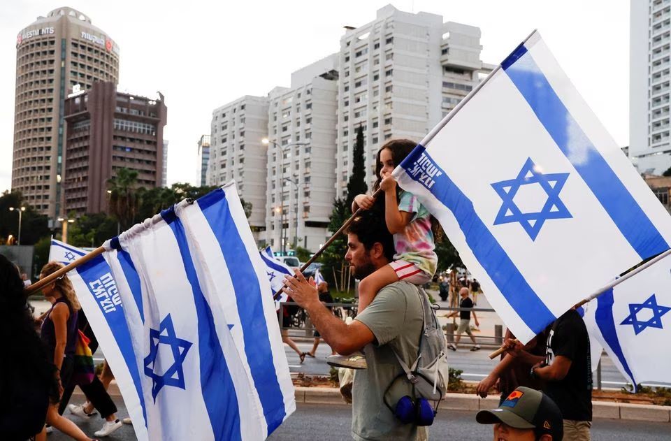 به دنبال تصویب لایحه جنجالی اصلاحات قضایی، ده‌ها هزار اسرائيلی باری دیگر اعتراض کردند