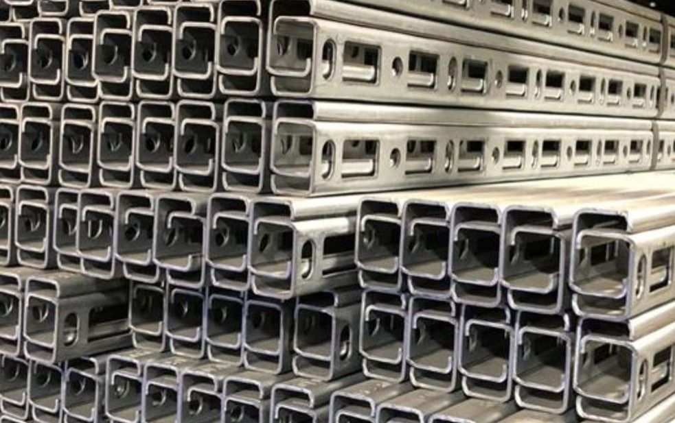 طالبان وايي چې ۷۵ ټنه بې کیفته ودانیز توکي یې بېرته ایران ته ګرځولي