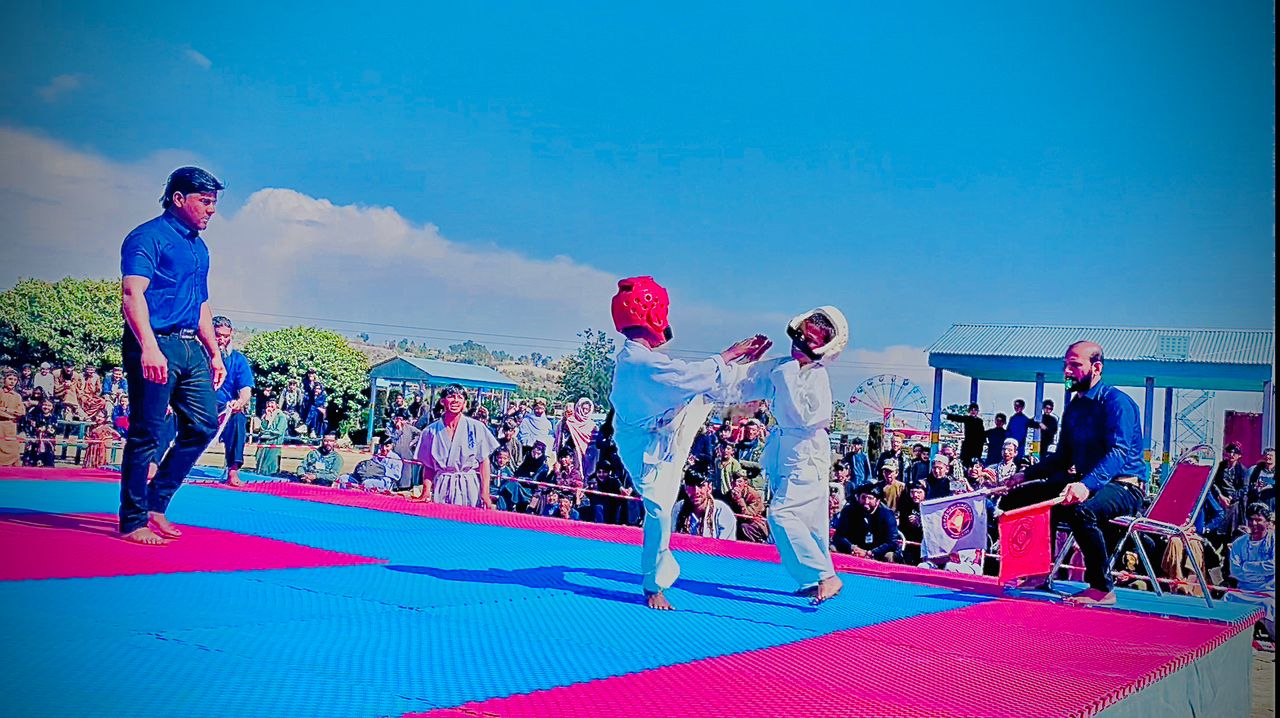 په خوست کې د سوکيوکشين کراټې سيالۍ، لوبغاړې، لوبڅاران او ننداره کوونکي