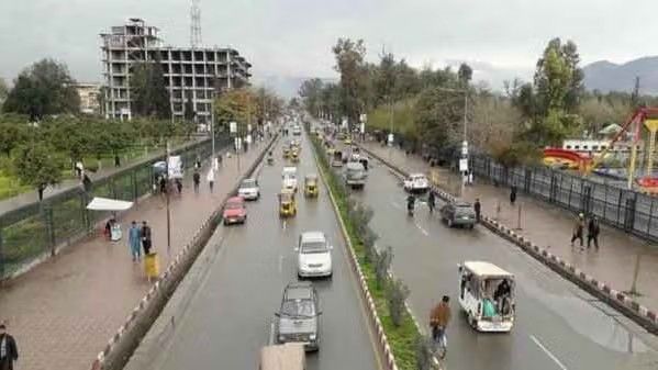 طالبان دو نفر را در ولایت ننگرهار در محضر عام شلاق زد 