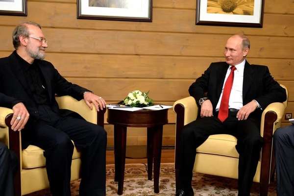 کرملین: پوتین و مشاور خامنهای درباره برنامه هستهای ایران گفتوگو کردند