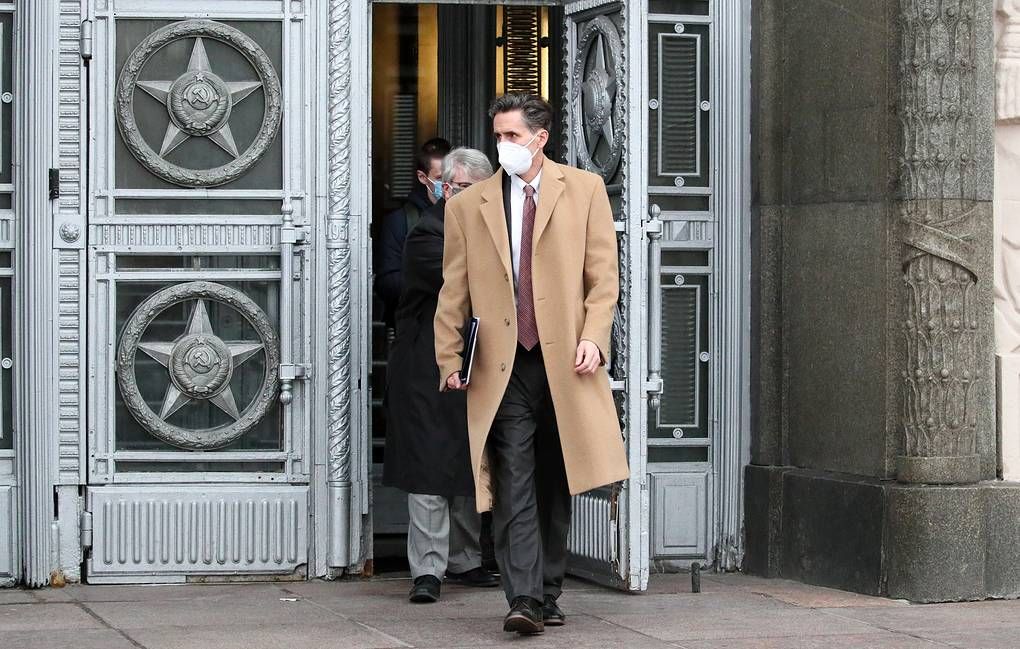 تشدید تنش در روابط مسکو - واشنگتن؛ معاون سفیر امریکا در مسکو  از روسیه اخراج شد