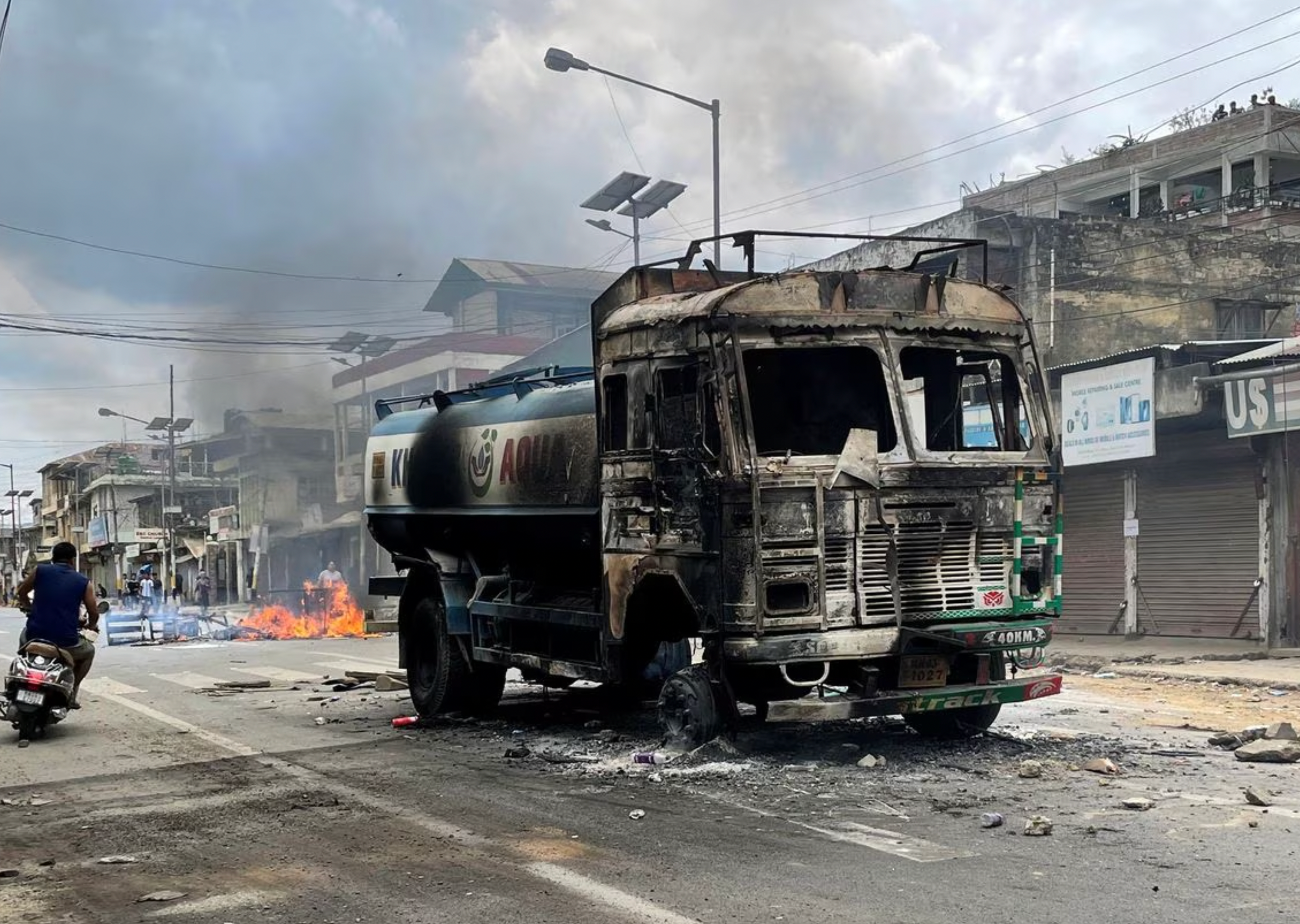 مقامات صحی هند می‌گویند ۵۴ نفر در نتیجه درگیرهای قبیله‌‌ای در ایالت مانی‌پور کشته شده‌اند