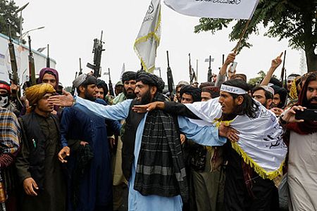 روزنامه روسی: طالبان می‌خواهند «گروه‌های جهادی خارجی» را در پنجشیر مستقر کنند