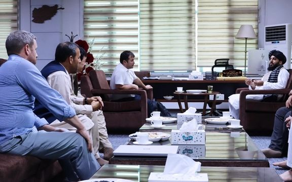 قزاقستاني او ازبک پانګهوالو له طالبانو سره د برېښنا په برخه کې د پانګونې په تړاو خبرې کړې