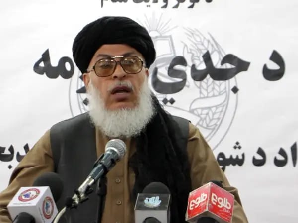 عباس ستانکزي د سیمې په هېوادونو کې د طالبانو د مخالفانو غونډې "غیر قانوني" وبللې