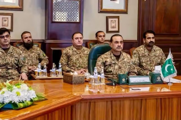 الجيش الباكستاني: استهداف معاقل الإرهابيين في أفغانستان حق دفاعي لنا
