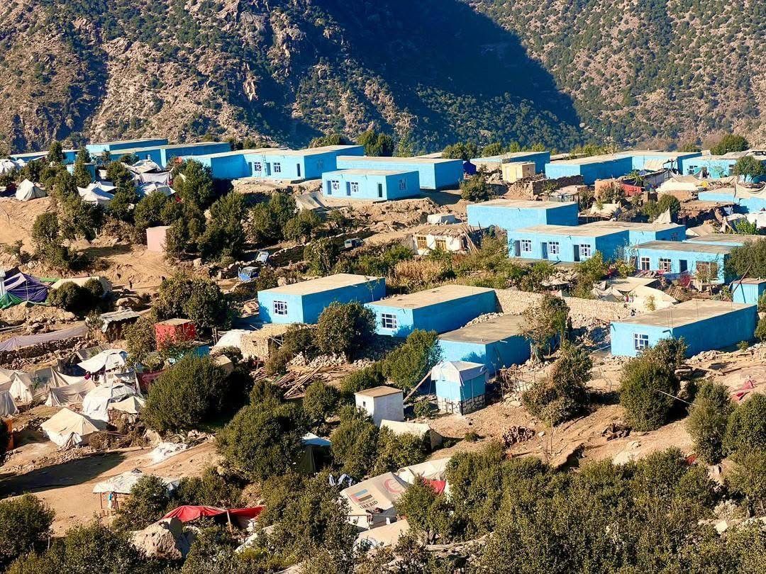 طالبان وایي، کونړ کې د زلزله‌ځپلو کورونو جوړونې کیفیت او خوندیتوب په پام کې نیول شوی