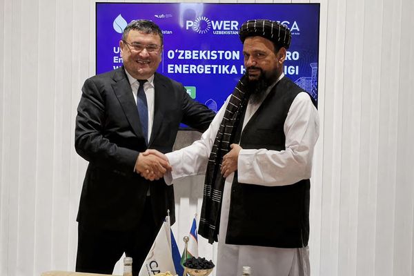 عبداللطیف منصور له خپل ازبک سیال سره د انرژۍ په برخه کې د اړیکو پر پیاوړتیا خبرې کړې دي