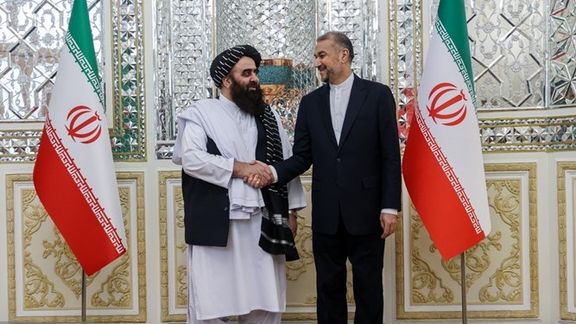 روزنامه جمهوری اسلامی: همآغوشی ایران با طالبان زشت و زجرآور است