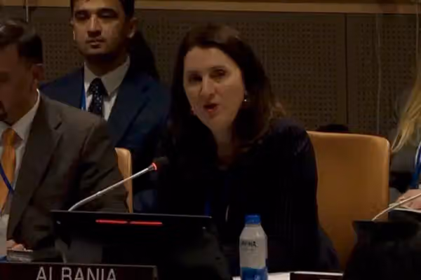 البانیا: نړیواله ټولنه د افغان ښځو او نجونو په ملاتړ کې پاتې راغلې ده