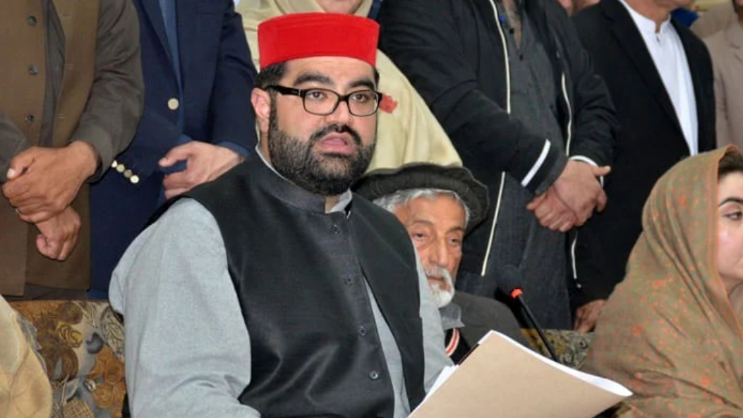 ایمل ولي خان: د پاکستان د کورنیو چارو وزیر محسن نقوي دې استعفا وکړي