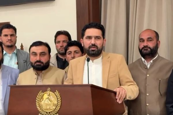 د تیرا عملیاتو ته د سهیل اپریدي غبرګون: له سیاسي اجماع پرته سوله ناشونې ده